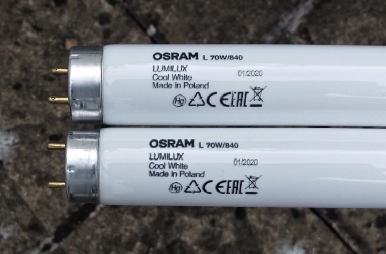 Philips made Osram 70w tubes from 2020
I took these from the lamp bin this morning, as they are both NOS and definitely the newest tubes in my collection now! These still seem well made and were made in Philips's Pila plant in Poland.
