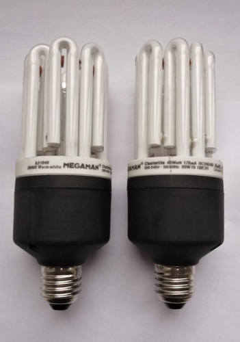 Megaman Clusterlite 40w CFL lamps
These are really nice, I love the tube design of these! This pair was rescued from the lamp bin this morning, along with a third which had sadly lost vacuum. I also found some filament lamps and an old working Philips SL Comfort missing its outer glass.

