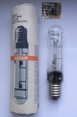 Osram Vialox SON-T Deluxe 150w HPS lamp
An absolute bargain I picked up off of FB marketplace from someone who didn't really know what they were selling, this is my first SON Deluxe and a lovely Shaw-made NOS 90s example!
