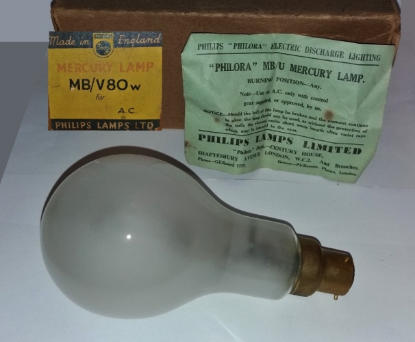 Philips Philora 80w MB/V mercury lamp
The other day, I was browsing Ebay as I usually do. I came across a lot that had this lamp, another gem (wait and see!) and a Philips MBF Blacklight from 1967, my eyes nearly popped out of their sockets as the seller didn't know what he had! They were listed as an auction, but I managed to make an offer for this and the other very rare lamp (not the blacklight for budget reasons sadly!) The price equated to about 10 pounds per lamp in the end, very reasonable for some very early NOS mercury lamps! It's amazing what people still have lying around. I never thought I'd find a lamp like this any time soon. These gems will be run-up one day... Sadly no date code was found on this lamp that was visible.
