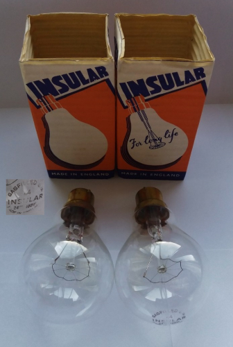 Insular 100w clear GLS lamps
Some lovely vintage lamps, which I mainly purchased due to not having heard of this brand before. The etch style looks familiar but I can't place it, I wonder who made these?
