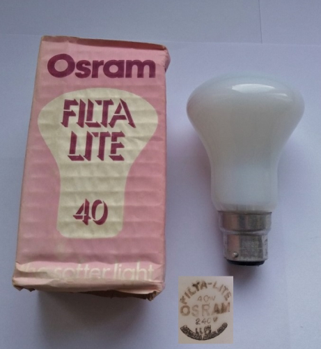 Osram "Filta-Lite" 40w mushroom lamp
A very nice oldie, found in a recent FB local listing. Besides this lamp, I think I only have 2 of the 100w versions (boxed that is, I might have 1 or 2 more loose). I love classic lamps such as this.
