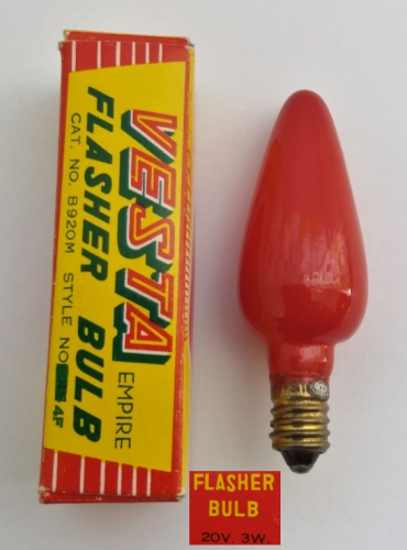 Vesta red 20v flasher bulb
I was lucky to get this lamp along with its box on Ebay recently, I had always been after one of these red flasher lamps after I had found (a loose) one in a drawer at my grandparents' house years ago. As a kid I used to screw it in and out of a candle bridge decoration until it broke due from too much pressure being exerted on it.

