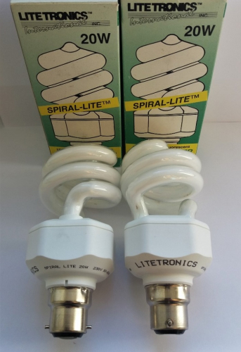Litetronics (Narva-made) Spiral-Lite CFL lamps
These were recently found on Ebay as part of a lot. They are very early, good quality spiral lamps just before mass production started in China. No doubt they would have cost a small fortune originally.
