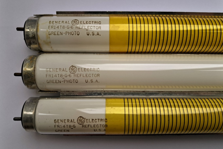 GE Green-Photo 14w photocopier T8 tubes
These tubes were all found on UK Ebay, they are all used but working. They have metal reflectors running down the length of the tube on the other side. Notice the etch differences: one is "green" and the other two are "green-photo", even though they all perform the same function.
