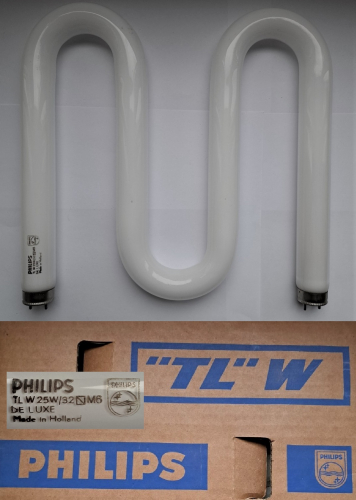 Philips TL-W 25w deluxe fluorescent lamp
I never thought I would manage to get one of these rare lamps, although a couple of weeks ago I found this NOS example being sold on Ebay by a fellow collector. I currently don't have the means to run this lamp.
