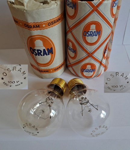 Osram 100w 150v and 160v clear lamps
Another very nice pair of old Spanish lamps, this time made by Osram. Possibly dating back to the late 1950's or early '60s.

