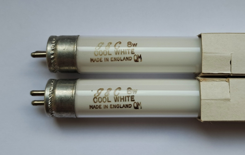 GEC 8w Cool White T5 tubes
I came across this lovely pair of vintage tubes on Ebay a couple of days ago! Very pleased with them, I love the etch they have as well. They are both NOS.
