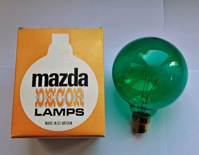 Mazda Decor 40w green globe lamp
If the 1970's could be summed up into 1 lamp, I think this would be it (or the Osram Accent, lol) These were released in 4 colours and were made quite a long time (from the early '70(?) into the late 1980's or even early '90s). I have all four but mainly from different eras.
