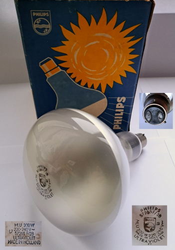 Philips MLU 300w sun tanning mercury reflector lamp
A nice example of a NOS Philips 300w mercury sun-tanning lamp, made in 1967. Note the 3-pin bayonet base so it isn't accidentally used in other fittings!
