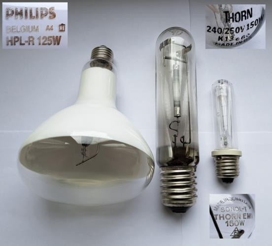 A couple of interesting EOL lamps
A few from my recent lamp bin finds, which are all sadly EOL - a shame as they are all very nice lamps! On the left is a clear-fronted Philips HPL-R, in the centre a lovely old 1980's Thorn SON-DL lamp, and on the right an unusual Thorn tubular halogen lamp with an intact filament, although sadly the halogen capsule has a broken contact at the top. There were a few of these in the bin and sadly they were all broken in various ways. One worked at first and then tragically had an air leak!
