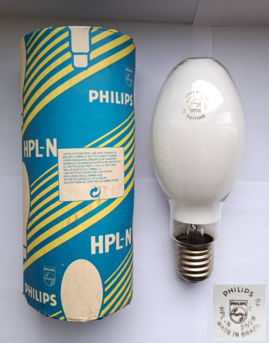 Brazilian Philips 250w HPL-N mercury lamp
A recent find over here on Ebay - I quite liked this lamp's colourful packaging and crisp etch so I snapped it up, I believe this is the first Brazilian HID lamp in my collection.
