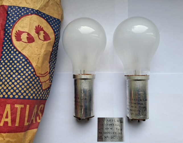 Atlas 40w fluorescent ballast GLS lamps
Some very unusual lamps here which I recently found - these were intended as ballasts for 40w fluorescent tubes in a range of kitchen fluorescent fittings Atlas sold in the 1950's and 1960's. These days the fittings are rarer than the ballast lamps!
