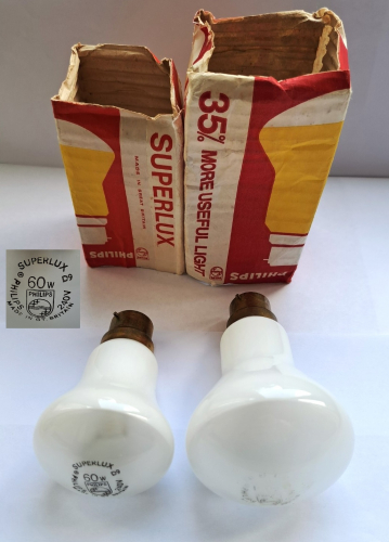 Philips Superlux 60w and 100w lamps
Some of my all-time favourite Philips lamps, miraculously still with their original (if a bit battered) packaging. Most Superlux lamps I have were made in the Netherlands, but these were made at Philips's Hamilton (Scotland) plant.
