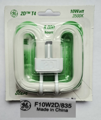 Late model GE 10w 3500k 2D lamp
Another recent Ebay find - I have never seen such a late version of this lamp, which must surely date from the late 2000s/early 2010s. This must have been one of the very last made, production of the 10w adapters had already ceased some years before.
