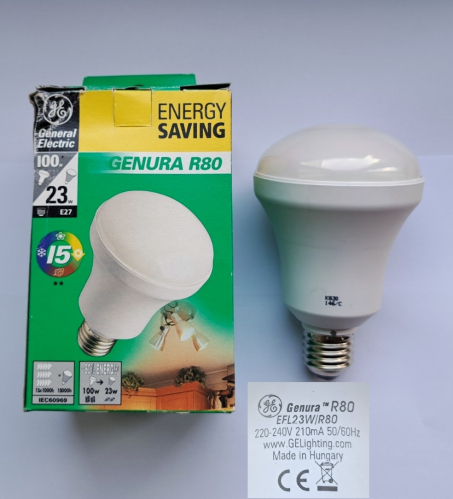 GE "Genura" 23w induction lamp with box
Prior to finding this, I still hadn't managed to track down a Genura of this particular generation, as it were, with its original box. These lamps were never desperately popular given just how expensive they apparently were when new, and much cheaper CFLs had already more or less dominated the market by that stage.
