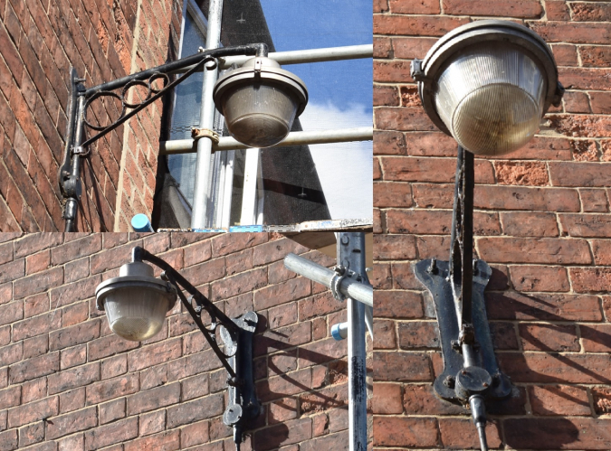 GEC Z5580 in York city centre
A lovely old survivor, which predates the Z5590s (see previous photo) by a few years, I would imagine. I have yet to walk past it at night, but will at some stage to check what type of lamp this has!

