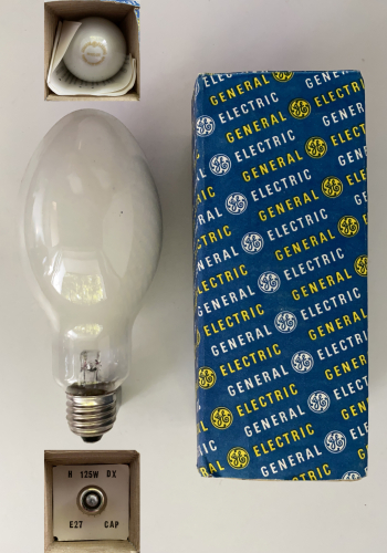 GE H125 DX
I find it remarkable that light bulbs were also manufactured in Britain and sold in Europe under the General Electric brand name.

Here you can see an H125 DX lamp with the date code 95.
