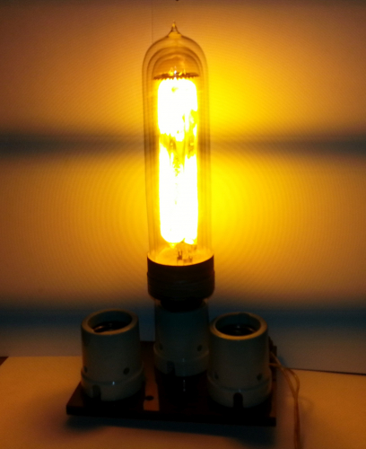 Extra rare soviet LPS lamp DNaO-85
Lamp is hot

