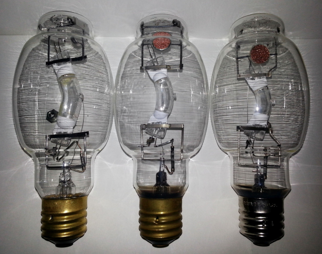 Sylvania "Metalarc" lamps for horizontal burning position.
Set of three lamps -- 400W, 250W and 175W.
I like these drunken lamps! 
