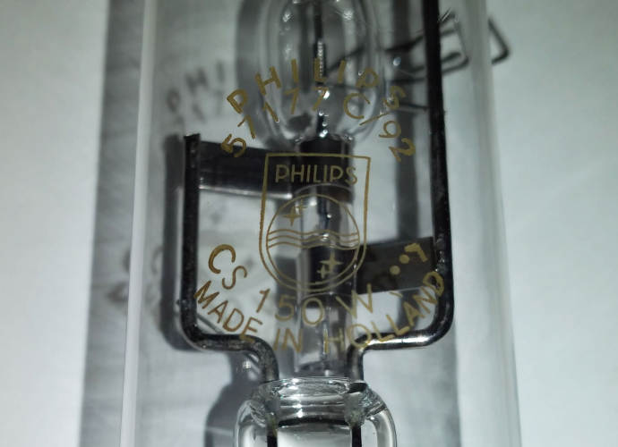 PHILIPS short-arc HP lamp CS 150W 
Stamp on the glass
