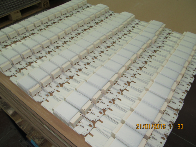 Memories from Eltam factory at Ein-Hashofet, when it was still existed
[url]https://www.youtube.com/watch?v=l_AOWXLof4Y[/url]
[url]https://www.youtube.com/watch?v=MRufryDGxk0[/url]
[url]https://www.youtube.com/watch?v=C23IIZryiy8[/url]
[url]https://www.youtube.com/watch?v=Wa02iEF6RZg[/url]
[url]https://www.youtube.com/watch?v=cY3039eKPtA[/url]
[url]https://www.youtube.com/watch?v=wQW6Zr6ip5w[/url]
[url]https://www.youtube.com/watch?v=w0JS-hvHOEk[/url]
The LED revolution caused the closure of this wonderful factory, and Eltam to sold to Steinitz-Lirad.
