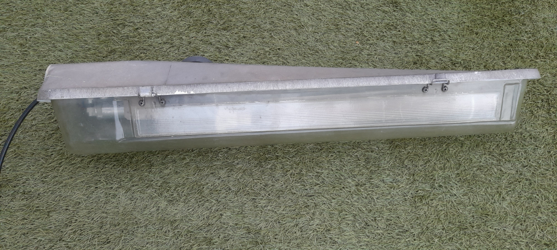 GEC Z9554
GEC Z9554 main road lantern. Modified to gear in head 90W.
