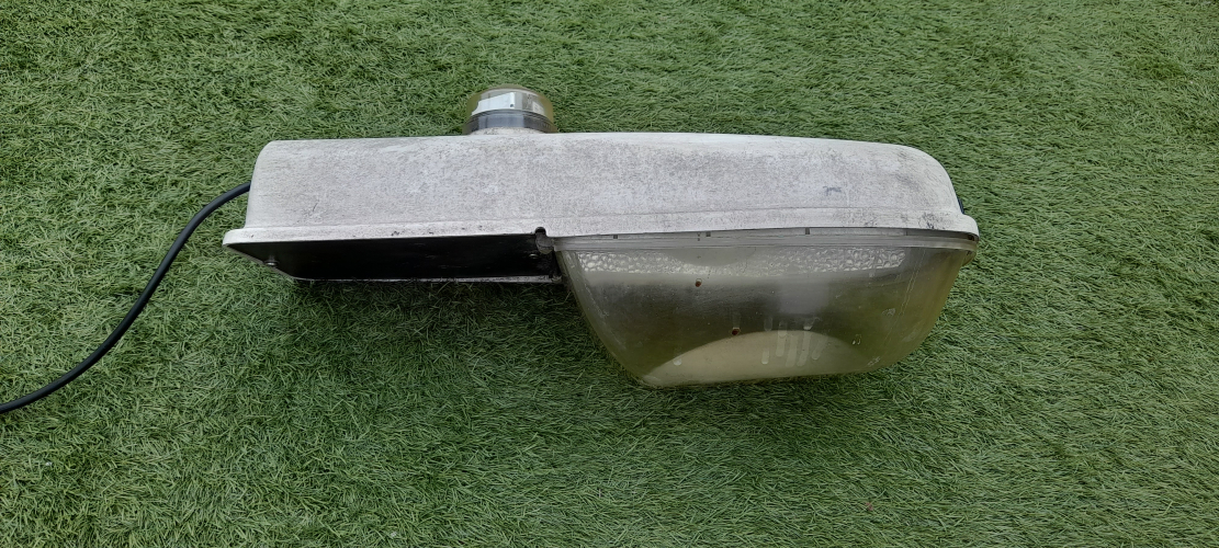 Thorn Beta 79
Thorn Beta 79 residential street lantern.
