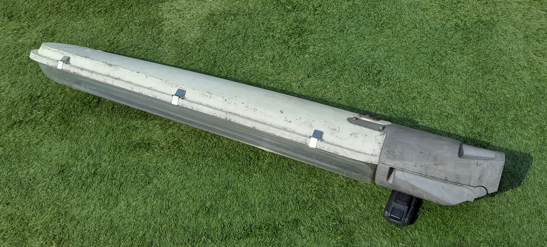 Philips MA60
Philips MA60 motorway street lantern.
