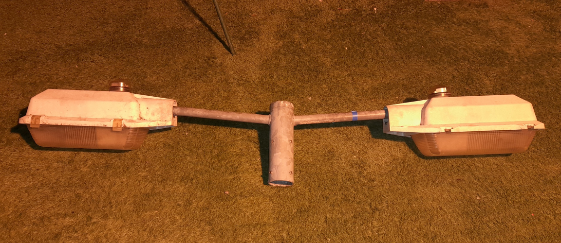 Twin Industrias
The twin Industrias cleaned up rather well! This was taken just after I'd finished cleaning them, under my 150W SON garden work lantern
