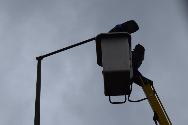 ZX3 maintenance 
Probably the last service this ZX3 ever received! Now removed as part of the A465 dualling. 
