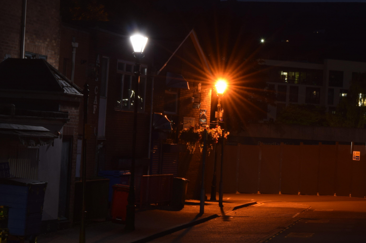 LED vs SON
No comparison really.  
The SON lamp was very well worn.
